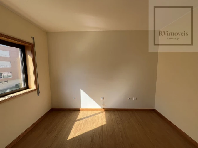 Apartamento T3 para Venda em Darque Foto 14