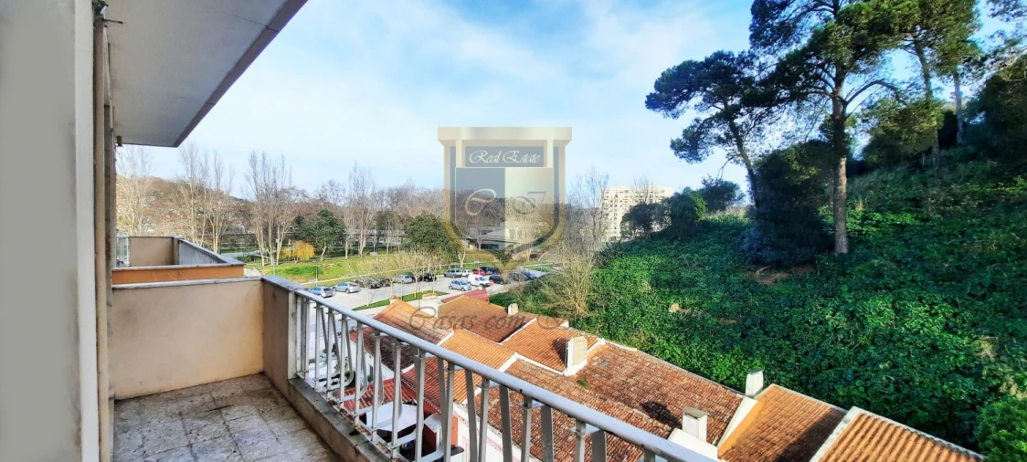 Apartamento T3 para Arrendamento em Santa Maria, São Pedro e Matacães Foto 16