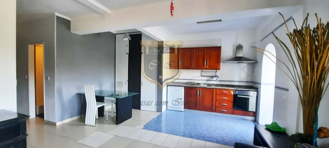 Apartamento T3 para Arrendamento em Santa Maria, São Pedro e Matacães Foto 7