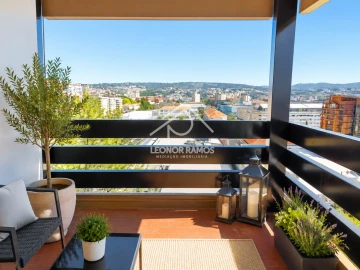 Apartamento T4 para Venda em Sé Nova, Santa Cruz, Almedina e São Bartolomeu