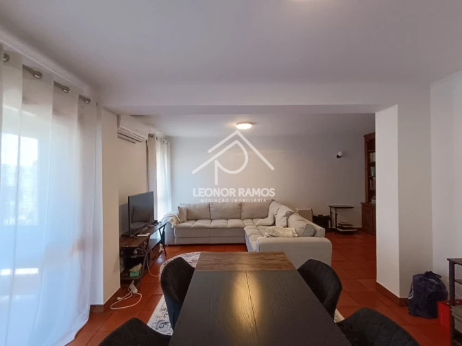 Apartamento T4 para Venda em Sé Nova, Santa Cruz, Almedina e São Bartolomeu Foto 4