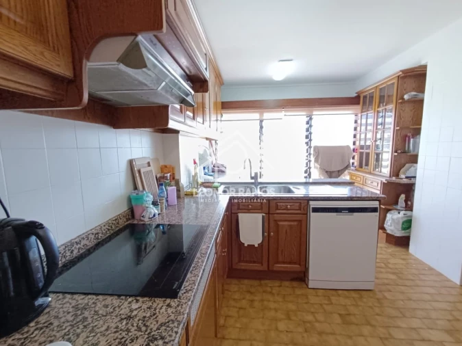 Apartamento T4 para Venda em Sé Nova, Santa Cruz, Almedina e São Bartolomeu Foto 9