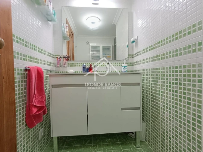 Apartamento T4 para Venda em Sé Nova, Santa Cruz, Almedina e São Bartolomeu Foto 13