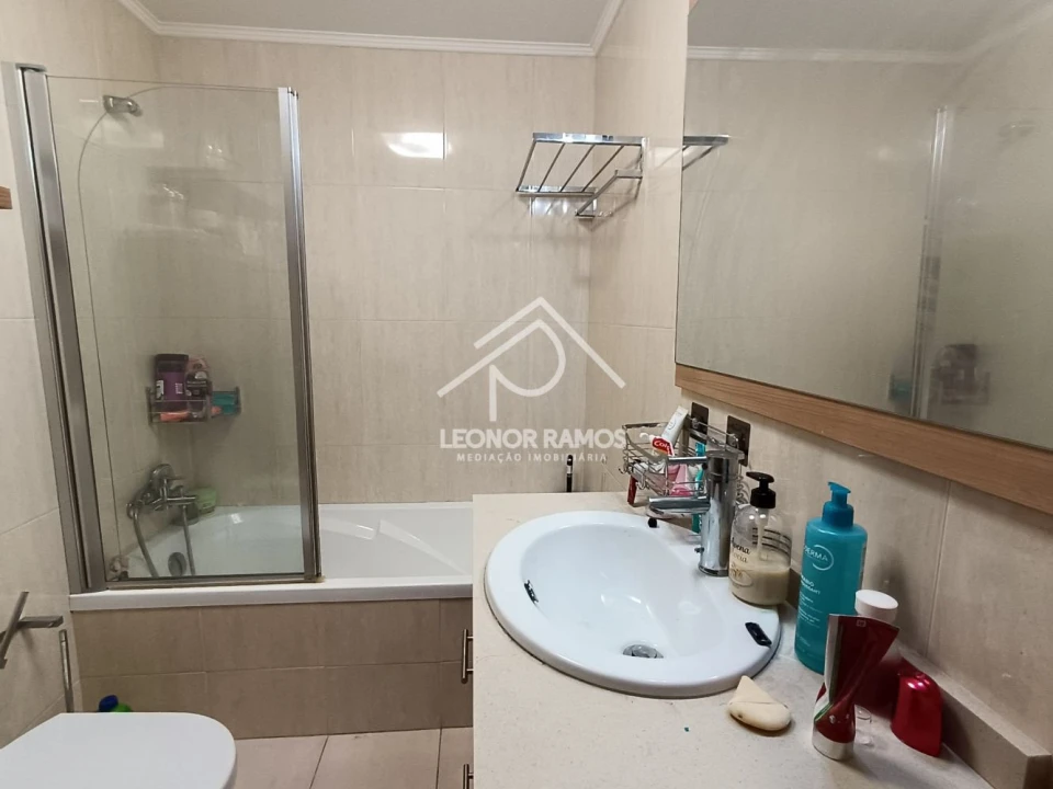 Apartamento T4 para Venda em Sé Nova, Santa Cruz, Almedina e São Bartolomeu Foto 23