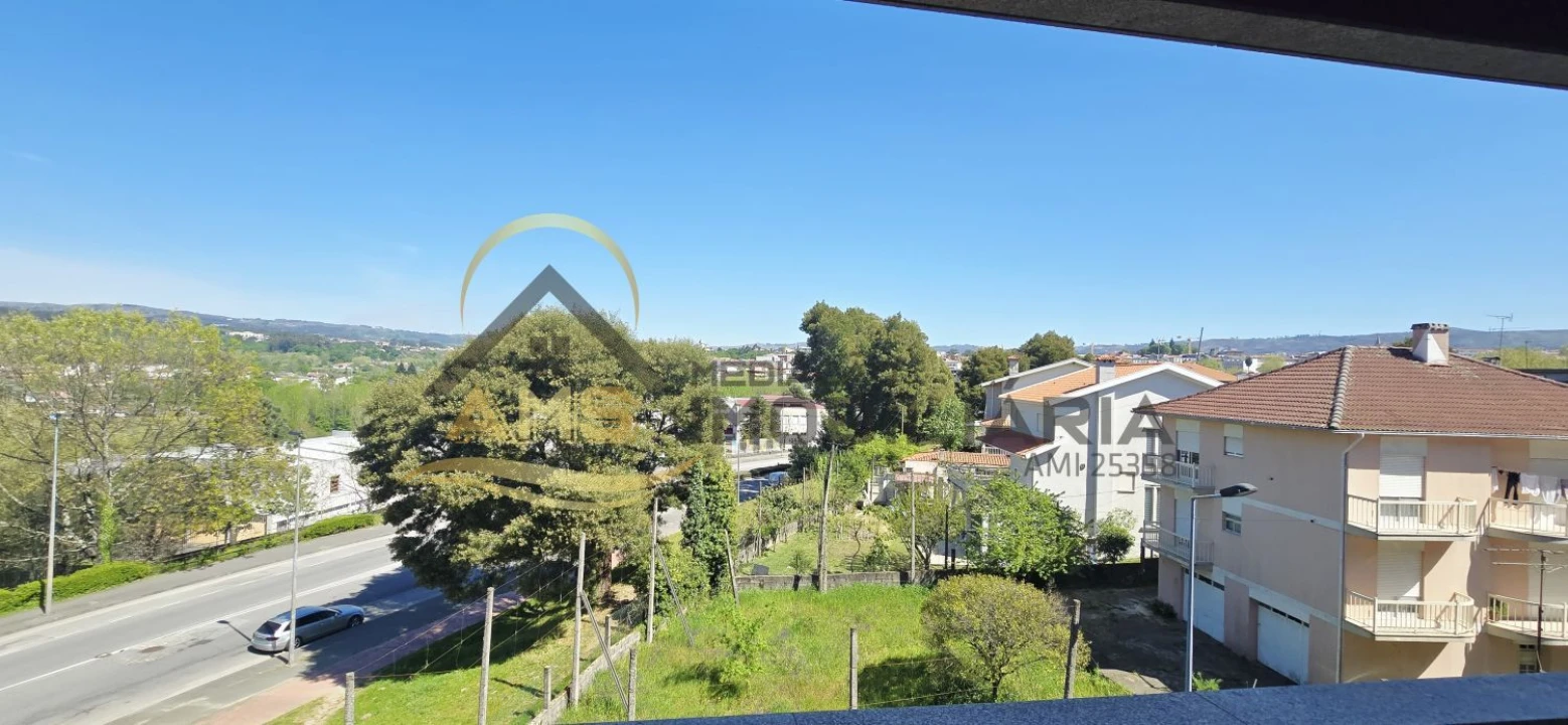 Apartamento T2 para Venda em Fafe Foto 30