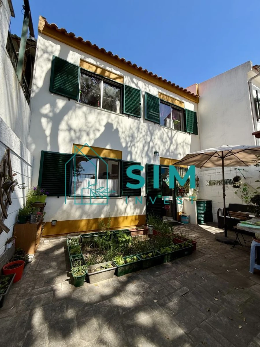 Moradia T4 para Venda em Azeitão (São Lourenço e São Simão) Foto 38