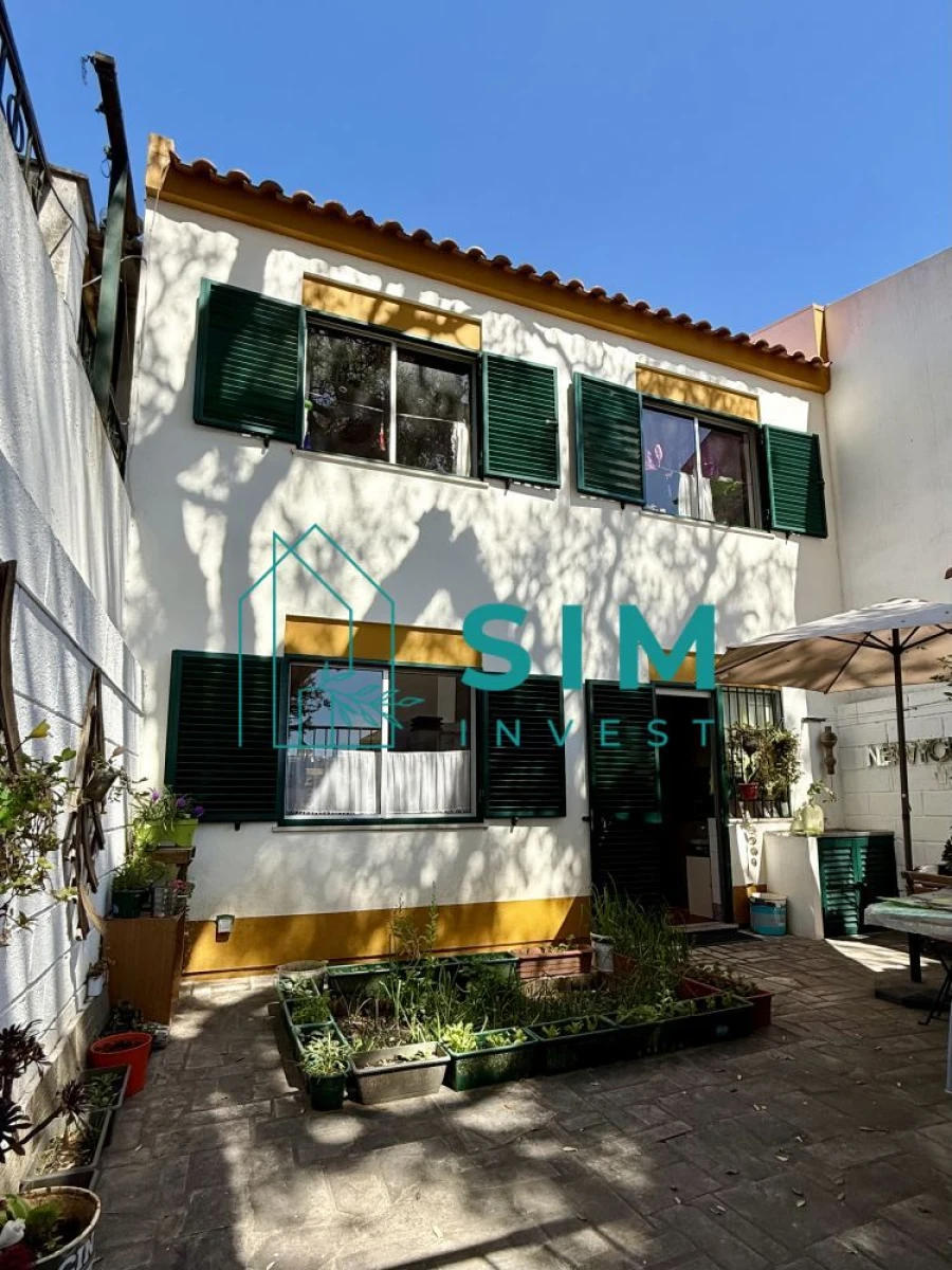 Moradia T4 para Venda em Azeitão (São Lourenço e São Simão) Foto 1