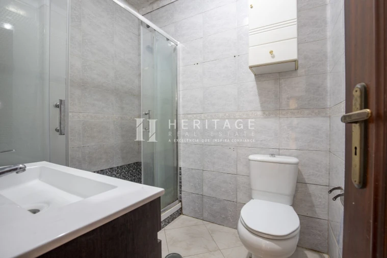 Apartamento T3 para Venda em Baixa da Banheira e Vale da Amoreira Foto 2