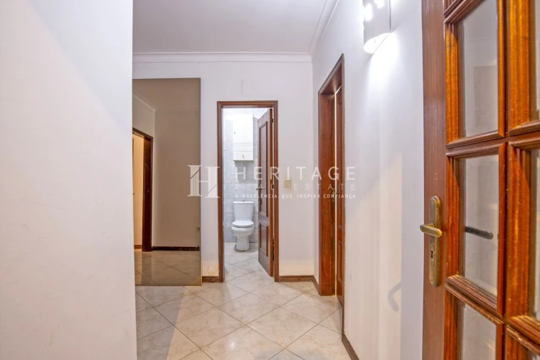Apartamento T3 para Venda em Baixa da Banheira e Vale da Amoreira Foto 1