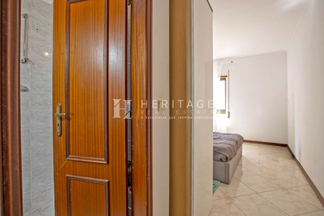 Apartamento T3 para Venda em Baixa da Banheira e Vale da Amoreira Foto 3