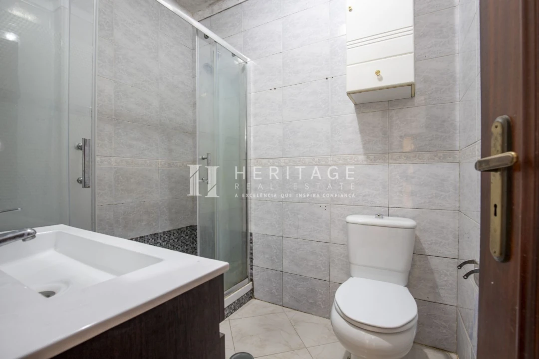 Apartamento T3 para Venda em Baixa da Banheira e Vale da Amoreira Foto 2