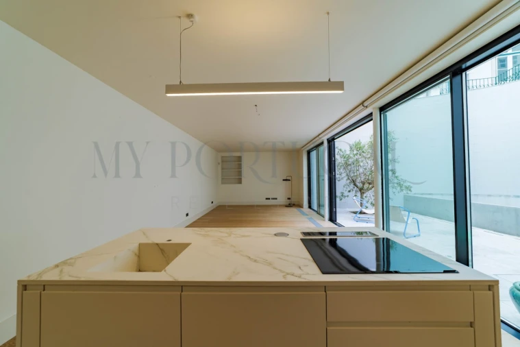 Apartamento T2 para Venda em Santa Maria Maior Foto 13