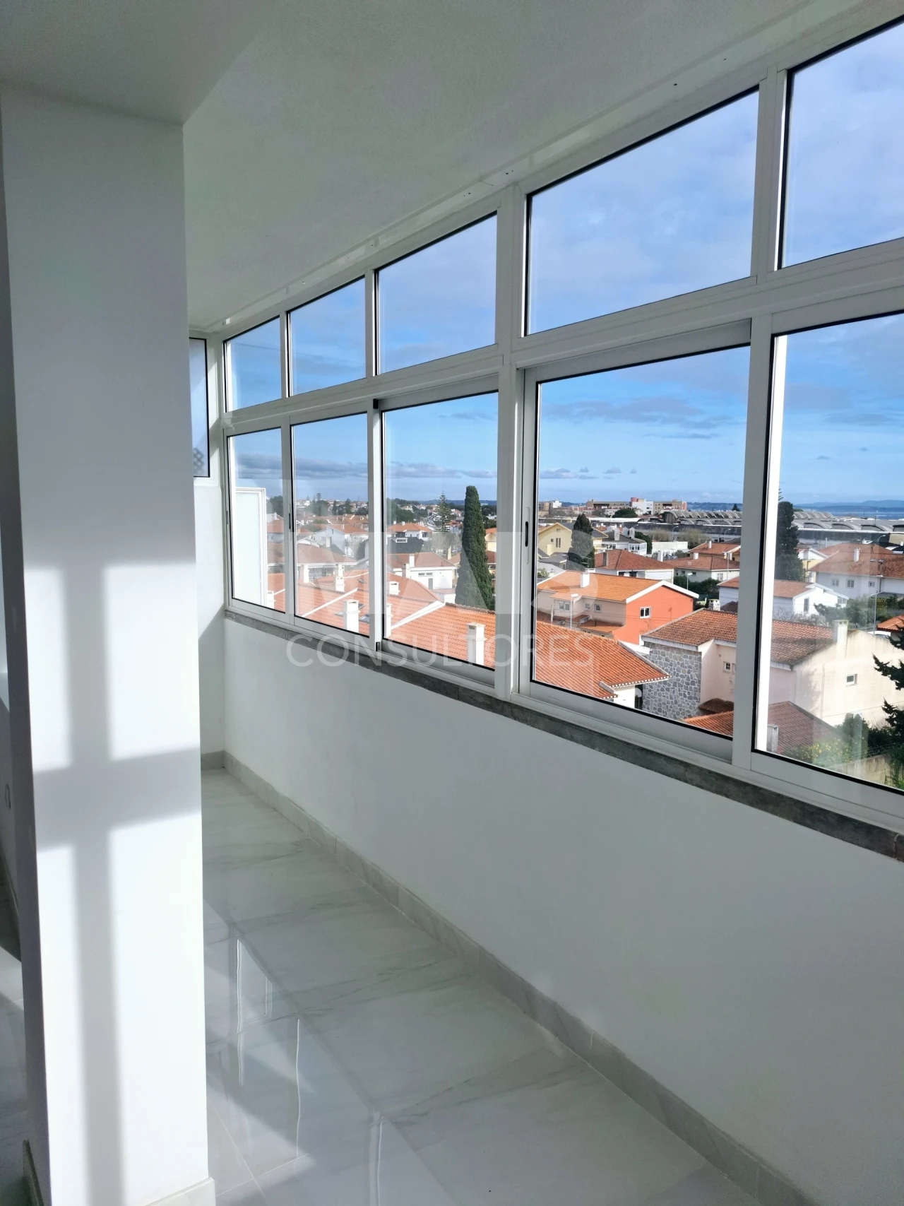 Apartamento T3 para Venda em Carcavelos e Parede Foto 10