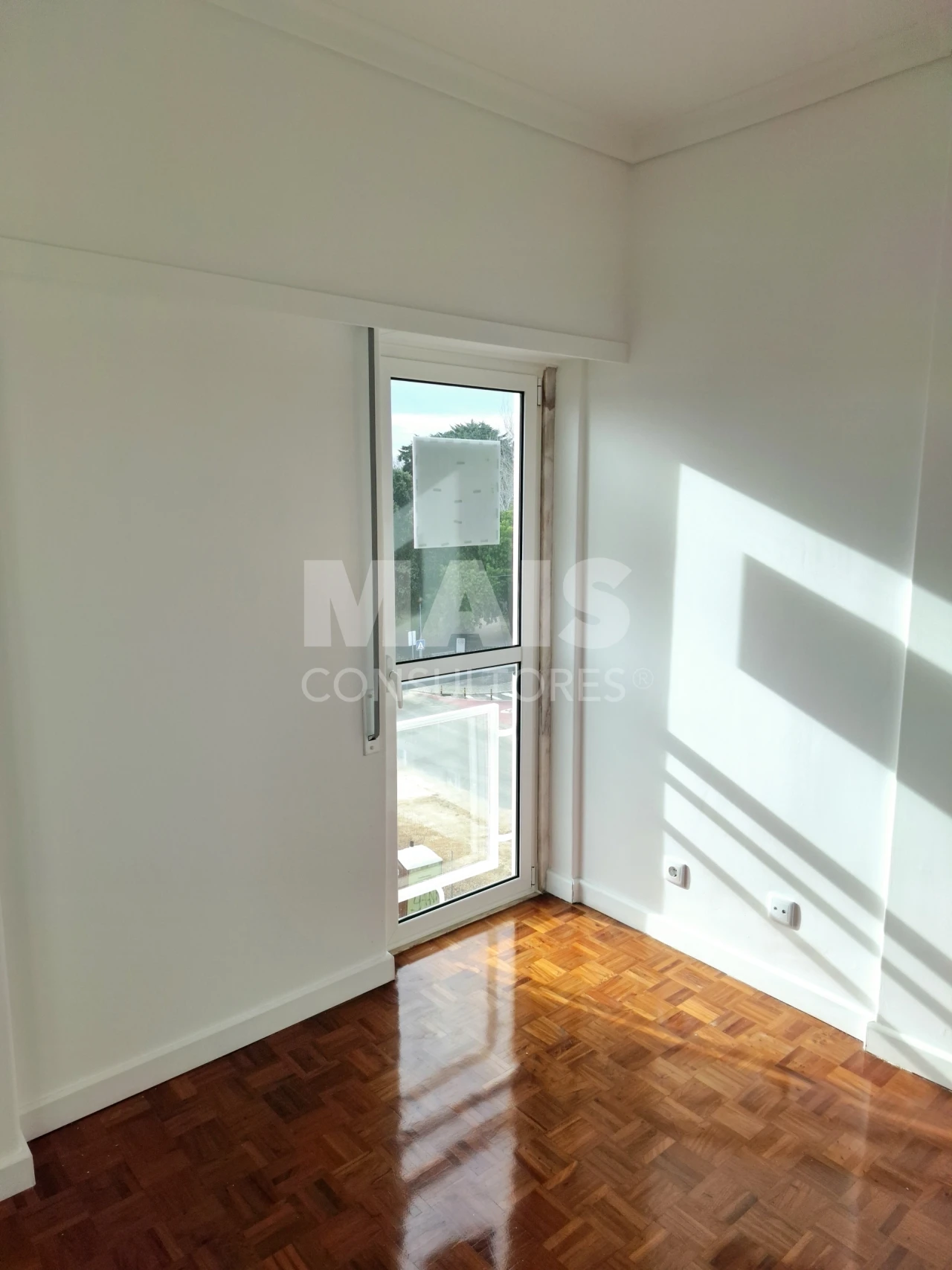 Apartamento T3 para Venda em Carcavelos e Parede Foto 7