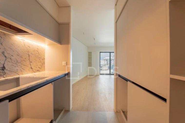 Apartamento T1 para Venda em Lordelo do Ouro e Massarelos Foto 6