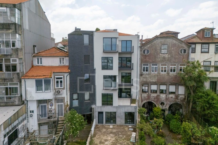 Apartamento T1 para Venda em Lordelo do Ouro e Massarelos Foto 22