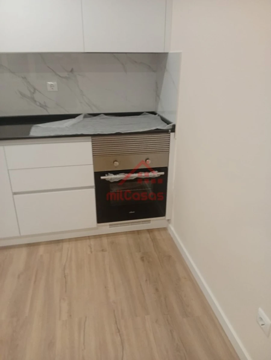 Apartamento T1 para Venda em Vilar Foto 15