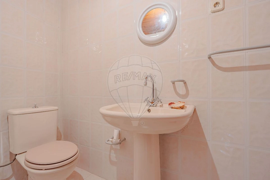 Moradia T1 para Venda em Armamar Foto 5