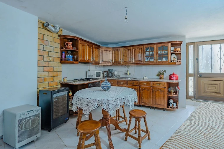 Moradia T1 para Venda em Armamar Foto 2