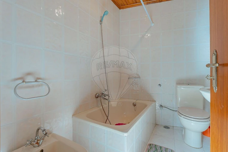 Moradia T1 para Venda em Armamar Foto 6