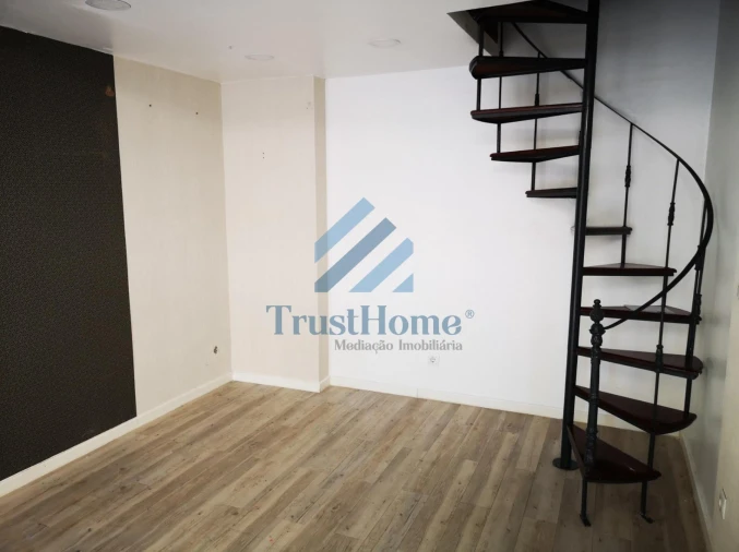 Negócio para Arrendamento em Cacém e São Marcos Foto 2