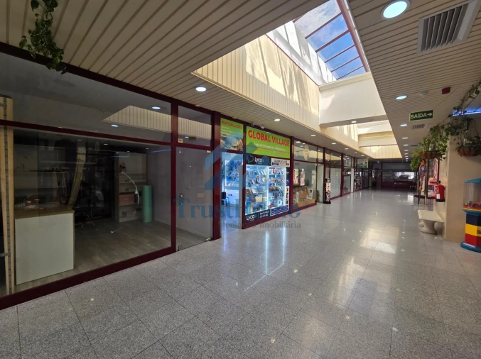 Negócio para Arrendamento em Cacém e São Marcos Foto 3