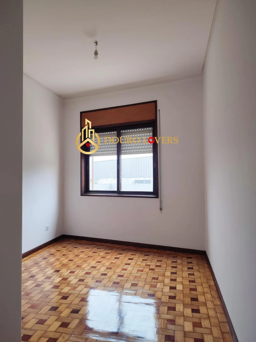 Apartamento T3 para Venda em Bonfim Foto 3