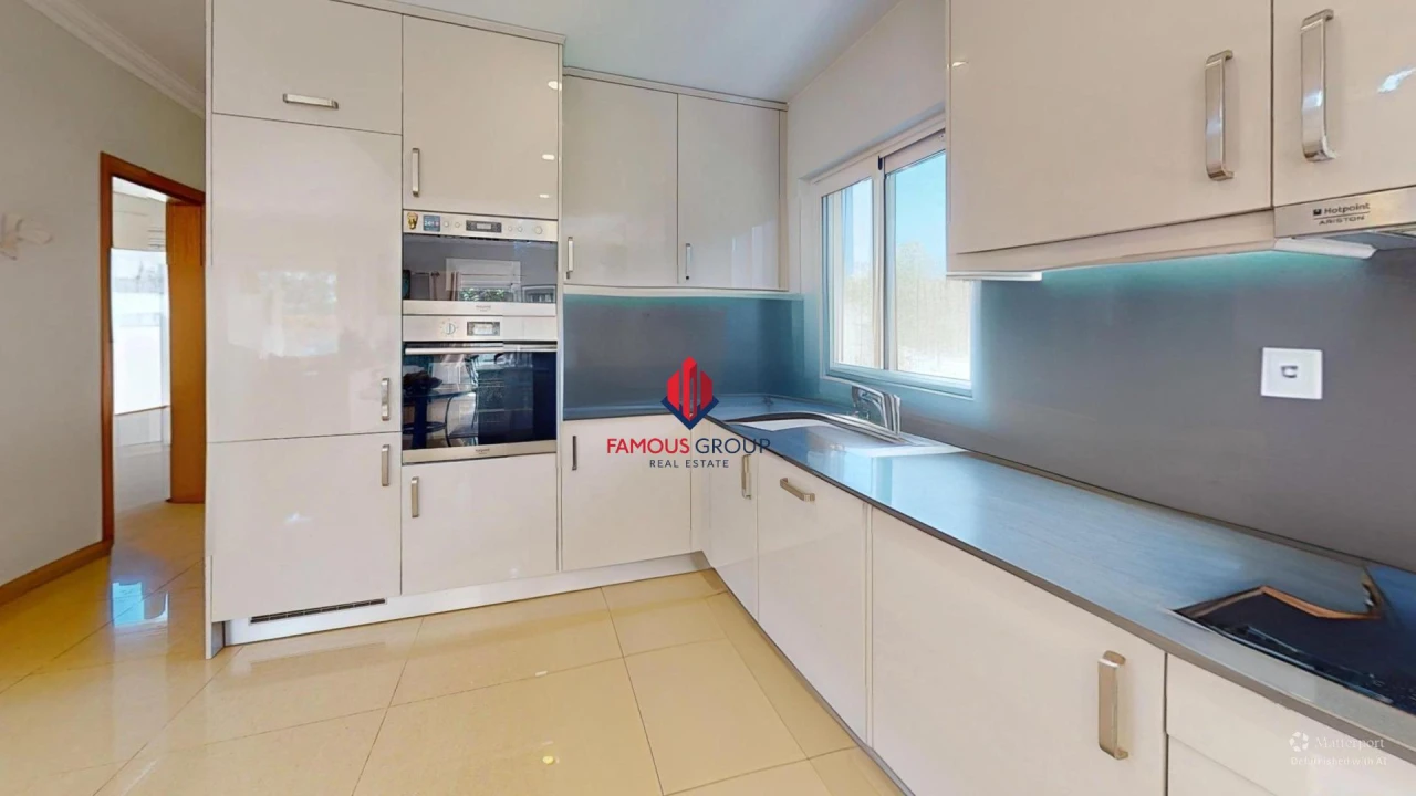 Moradia T4 para Venda em Portimão Foto 22