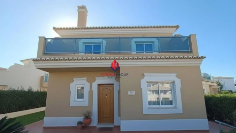 Moradia T4 para Venda em Portimão