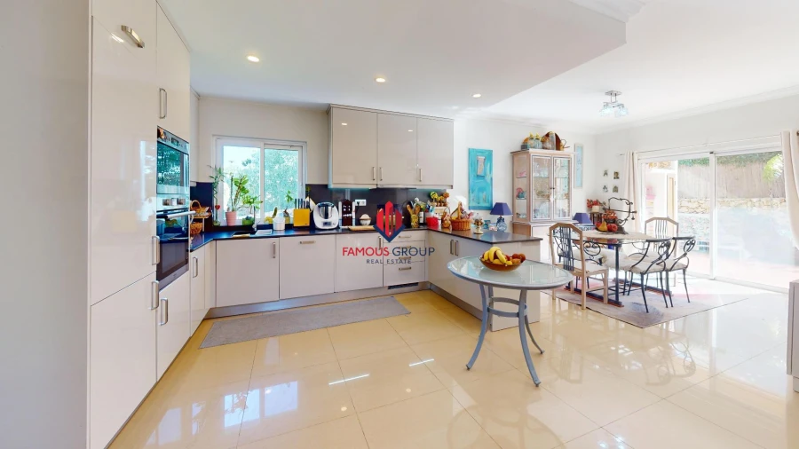 Moradia T4 para Venda em Portimão Foto 20