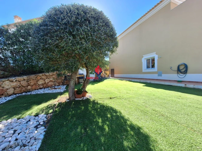 Moradia T4 para Venda em Portimão Foto 2