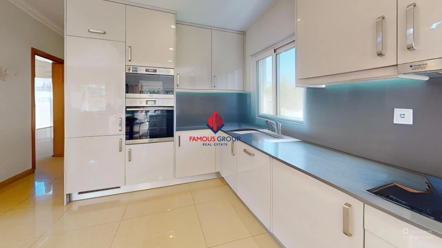 Moradia T4 para Venda em Portimão Foto 23