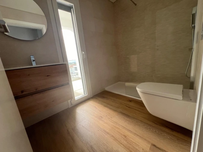 Moradia T3 para Venda em Corroios Foto 5