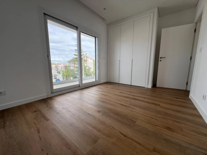 Moradia T3 para Venda em Corroios Foto 7