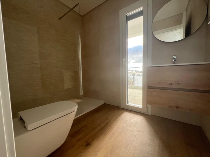 Moradia T3 para Venda em Corroios Foto 8