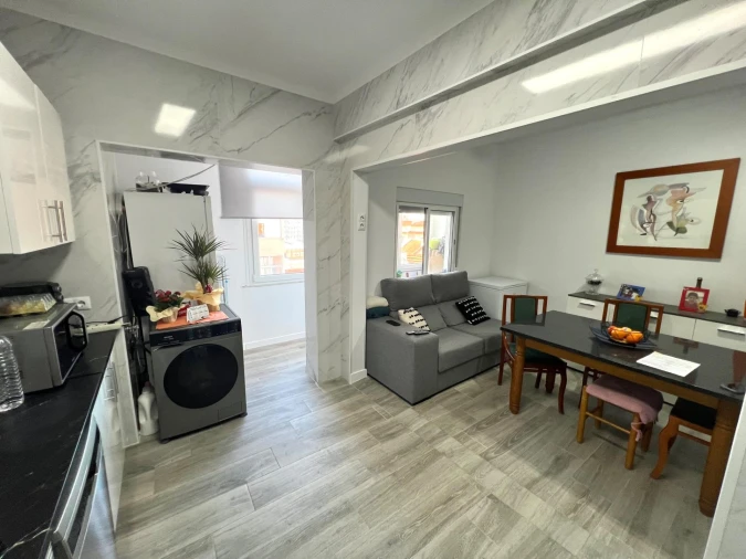 Apartamento T2 para Venda em Amora Foto 1