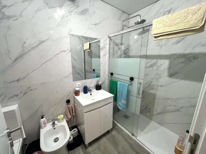 Apartamento T2 para Venda em Amora Foto 12