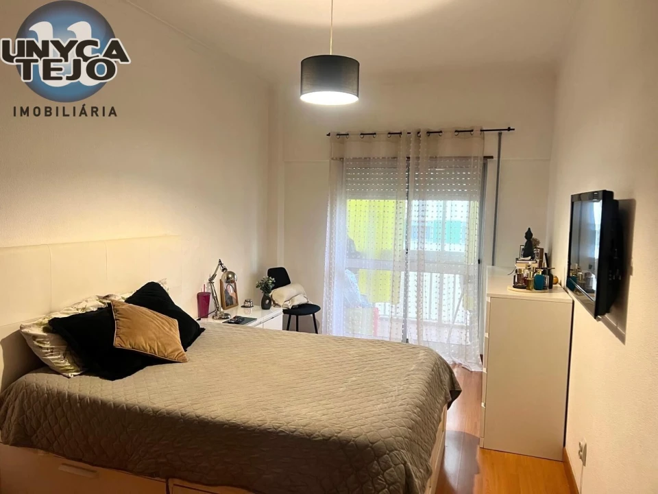 Apartamento T2 para Venda em Amora Foto 12