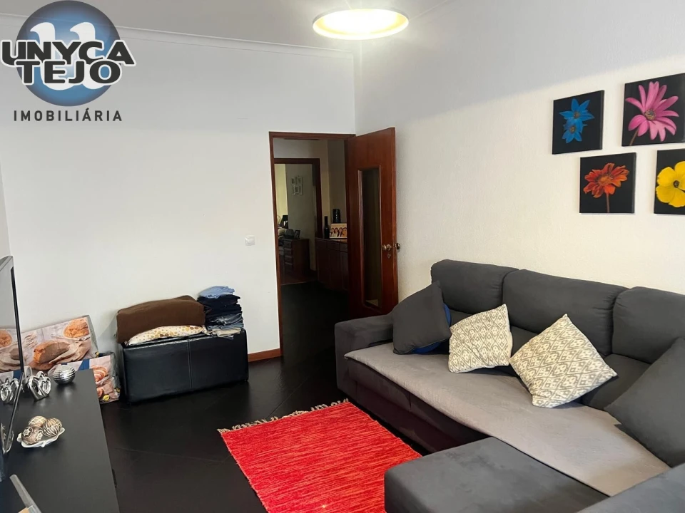 Apartamento T2 para Venda em Amora Foto 6