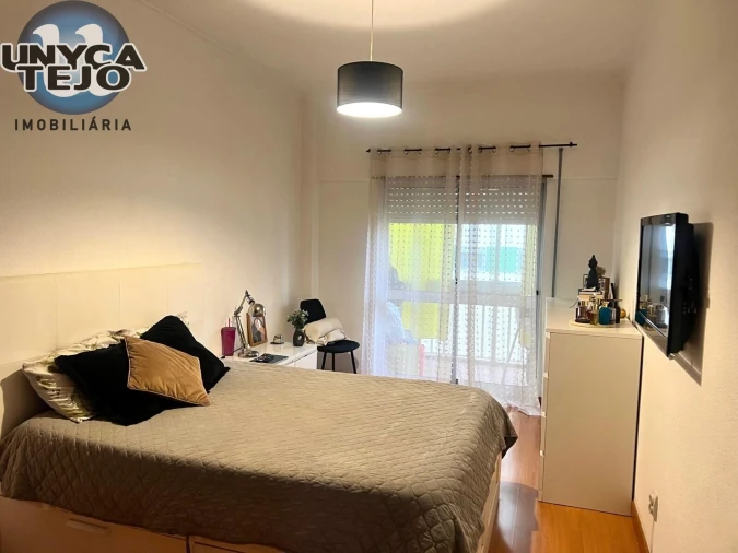 Apartamento T2 para Venda em Amora Foto 12