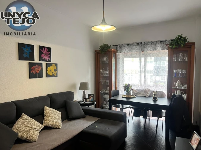 Apartamento T2 para Venda em Amora Foto 5