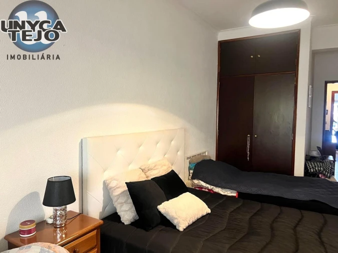 Apartamento T2 para Venda em Amora Foto 9