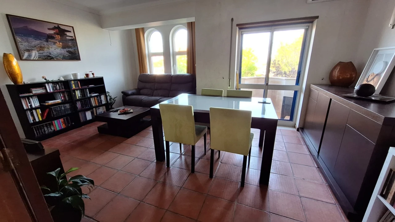 Apartamento T3 para Venda em Glória e Vera Cruz Foto 1