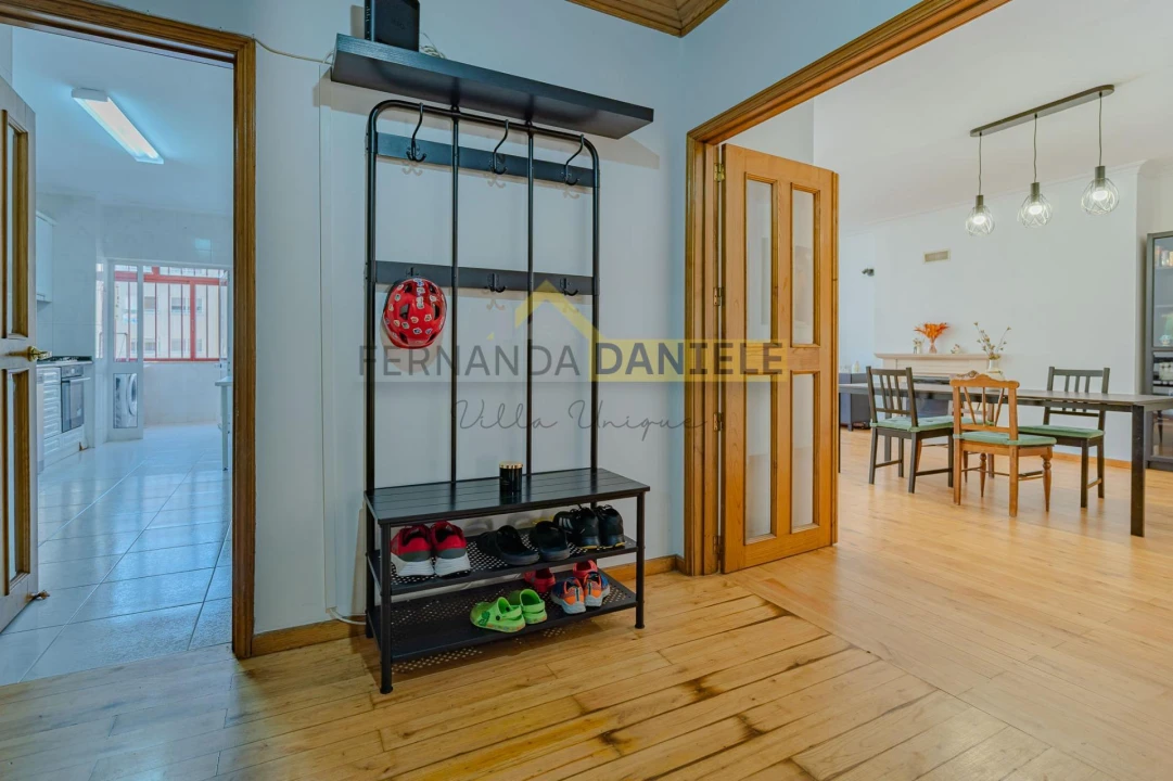 Apartamento T3 para Venda em Mafamude e Vilar do Paraíso Foto 18