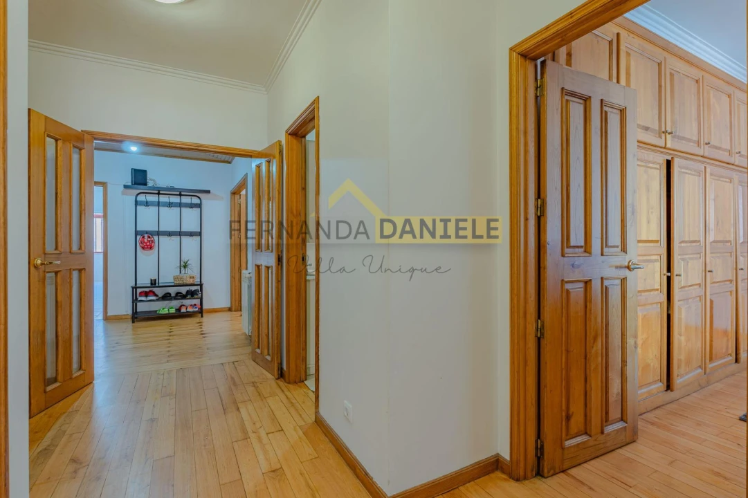 Apartamento T3 para Venda em Mafamude e Vilar do Paraíso Foto 22