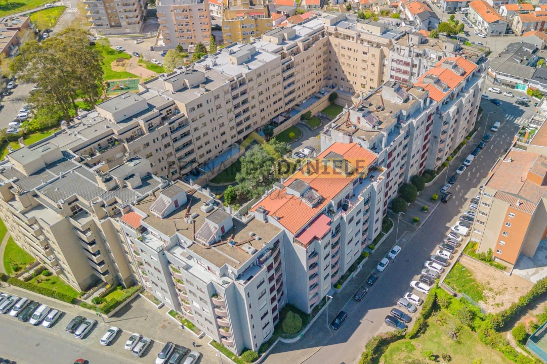 Apartamento T3 para Venda em Mafamude e Vilar do Paraíso Foto 35