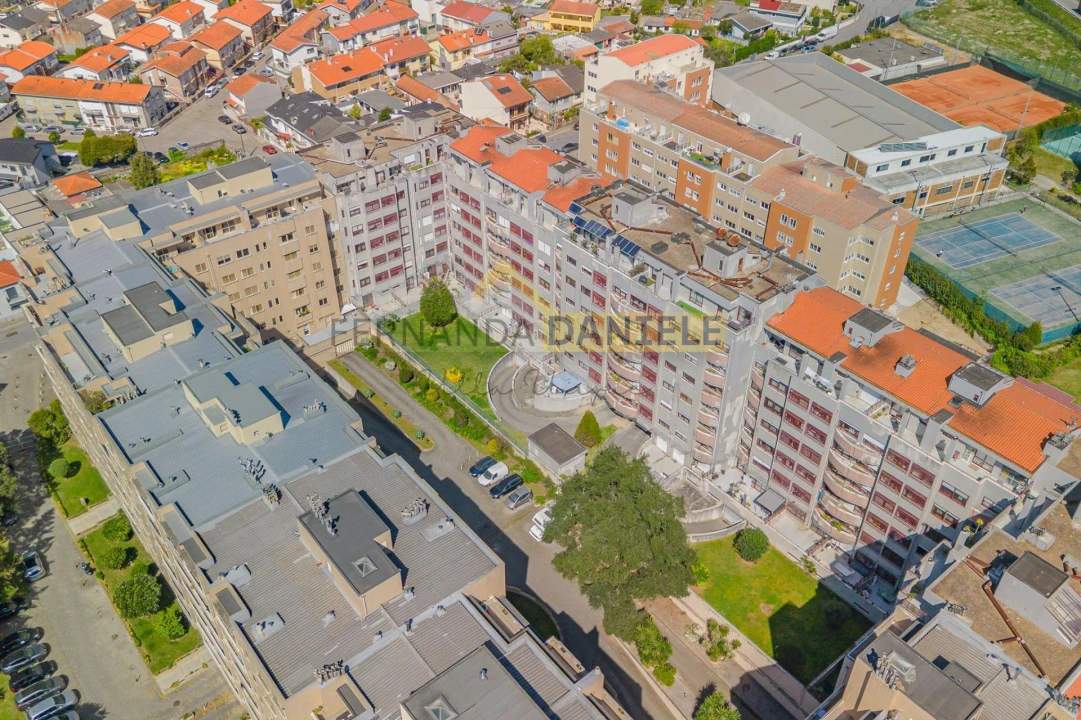 Apartamento T3 para Venda em Mafamude e Vilar do Paraíso Foto 37