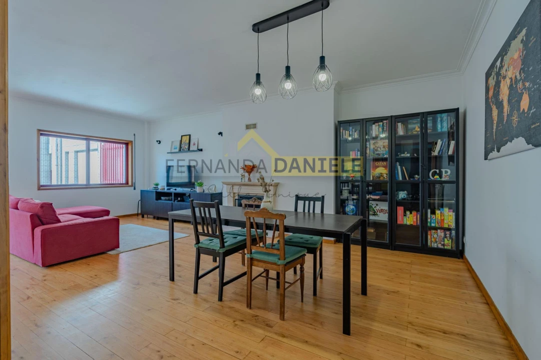 Apartamento T3 para Venda em Mafamude e Vilar do Paraíso Foto 4