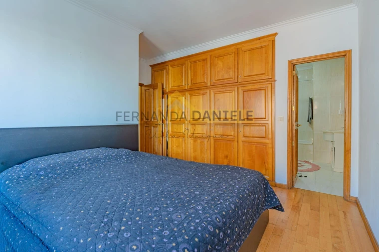 Apartamento T3 para Venda em Mafamude e Vilar do Paraíso Foto 28