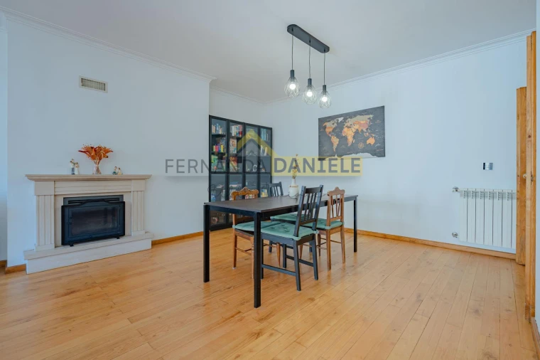 Apartamento T3 para Venda em Mafamude e Vilar do Paraíso Foto 3